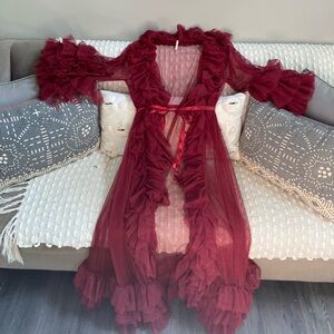 {Roma Confidential} NWT Mesh Robe